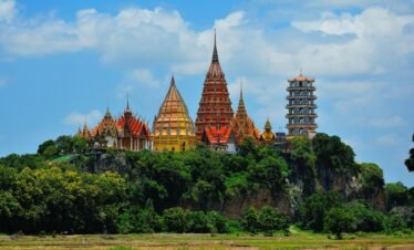 Thailand Getaway – Culture, Coast & Cuisine